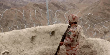 Heavy Clashes Erupt Along Pak–Afghan Border After Unprovoked Afghan Attacks; Pakistan Responds Strongly