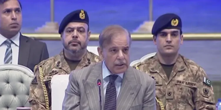 PM Shehbaz Highlights Pakistan’s Strategic Role as Gateway of Regional Connectivity