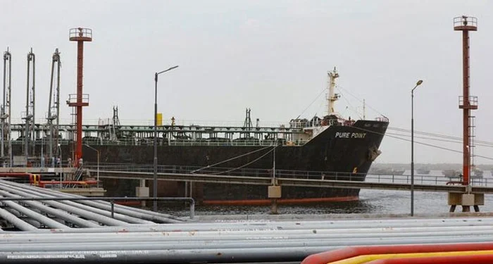 Pakistan receives first-ever shipment of US crude oil under new trade deal