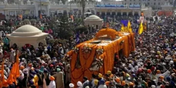 Pakistan Issues Over 2,100 Visas to Sikh Pilgrims for Guru Nanak’s Birth Anniversary