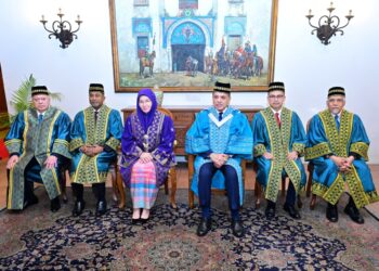 PM Shehbaz Receives Honorary PhD in Malaysia, Signs Key Trade and Cooperation Accords