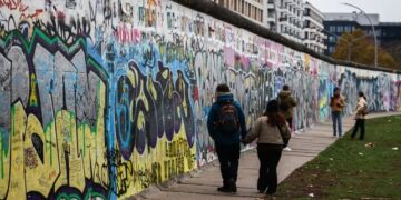 Pakistan Congratulates Germany on 35 Years Since Berlin Wall Fall