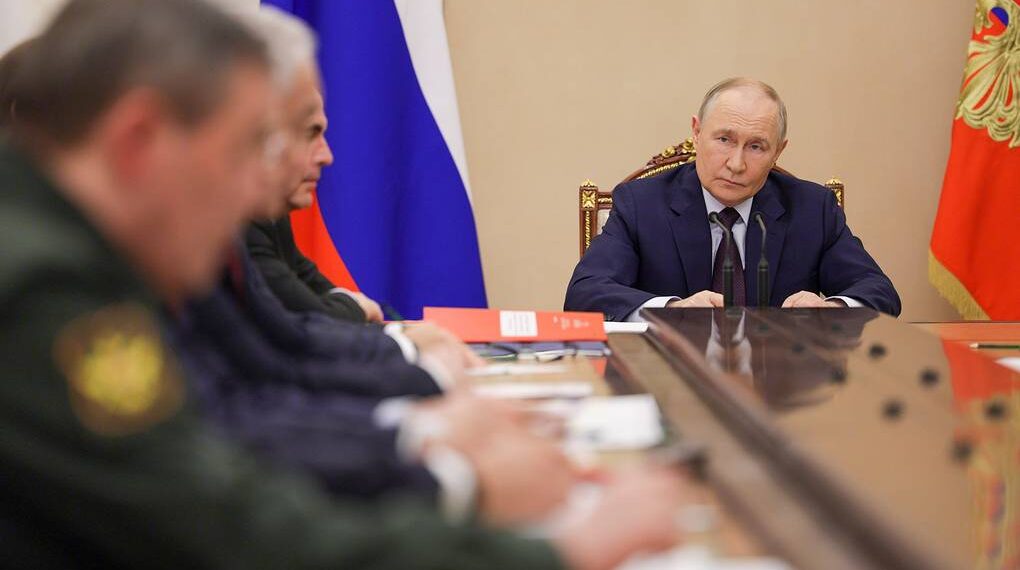 Putin orders to submit proposals on preparations for nuclear tests