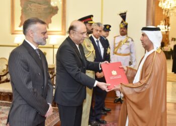 Envoys of four countries present credentials to President Asif Ali Zardari