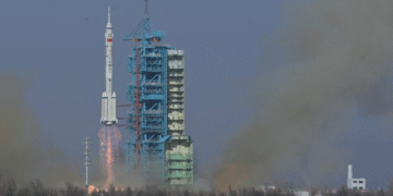 China successfully launches Shenzhou-22 spacecraft