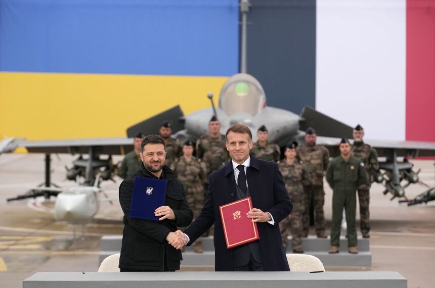 Ukraine to acquire 100 Rafale jets from France
