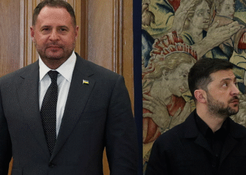 Volodymyr Zelenskyy (right) in Spain earlier this month with Andriy Yermak, head of the president’s office and lead negotiator in the latest round of peace talks. Photograph: Violeta Santos Moura/Reuters