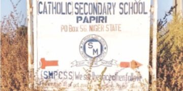 PAPIRI (Nigeria): A sign directing people to St. Mary’s School, which was the site of the kidnapping of more than 300 children and staff a couple of days ago.—Reuters