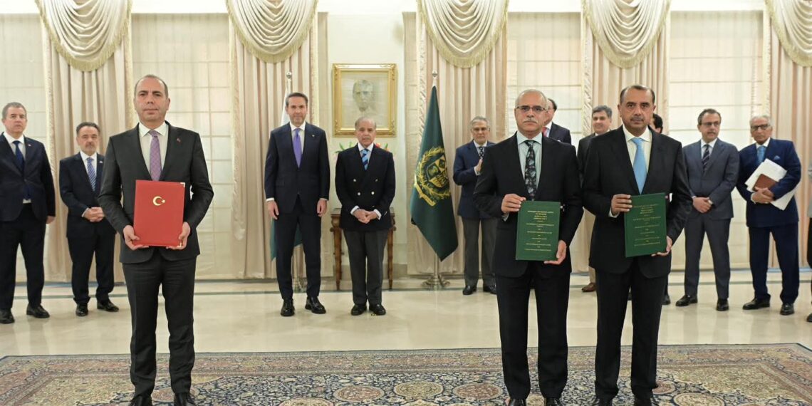 Pakistan, Türkiye deepen energy partnership with new agreements and strategic talks