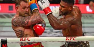 Former Heavyweight Champion Ends YouTuber’s Run with Sixth-Round KO