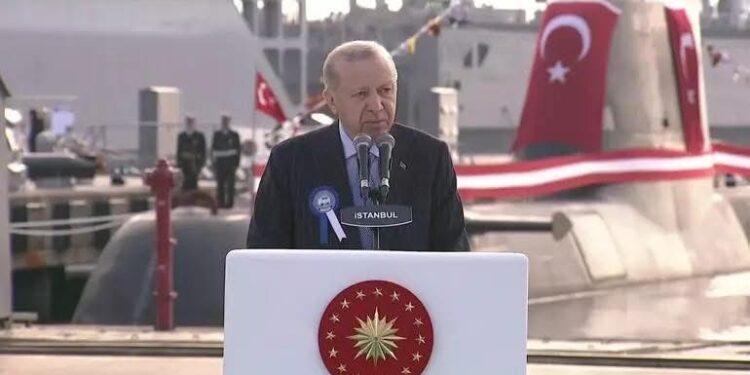 Türkiye Hands Over MILGEM Corvette PNS Khaibar to Pakistan, Strengthening Naval Defence Ties