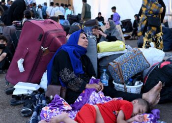 Afghan Returnees from Iran and Pakistan Face Distinct Reintegration Challenges: UNHCR