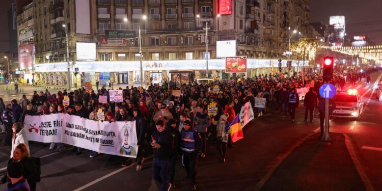 Romania’s coalition govt survives no-confidence vote amid reform disputes