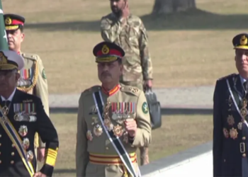 Field Marshal Asim Munir Receives Guard of Honour as Pakistan’s First CDF