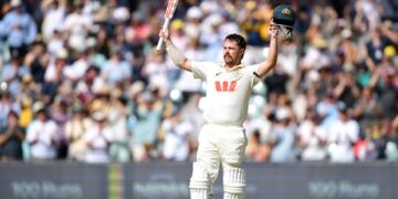 Australia’s Travis head blazes unbeaten 142 as Ashes hopes fade for England