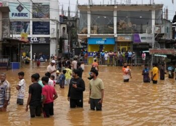 Pakistan says India blocking its aid to cyclone-hit Sri Lanka
