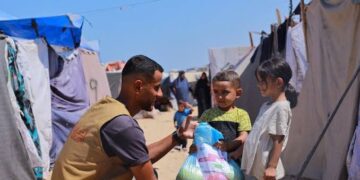Israel to Suspend Operations of Dozens of Aid Groups in Gaza
