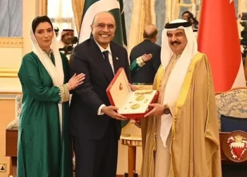 President Zardari Meets Bahraini King, Reaffirms Commitment to Expanding Bilateral Ties