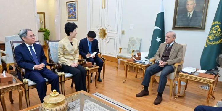 Chinese CPC Vice Minister Calls on Prime Minister, Reaffirms Strategic Partnership