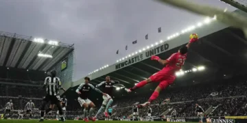 Arsenal Title Nerves Grow After Shock Home Defeat to Manchester United