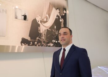 January 20 – Heydar Aliyev’s Political Signature