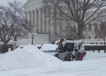 Historic Winter Storm Paralyzes Northeastern US, Claims Lives, Cuts Power, Disrupts Travel