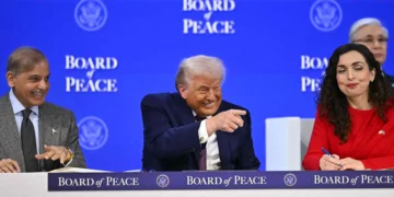 PM Shehbaz Signs ‘Board of Peace’ Charter at Trump-Led Ceremony in Davos