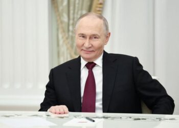 Putin to discuss Ukraine peace with U.S. envoys after Trump says a deal is reasonably close