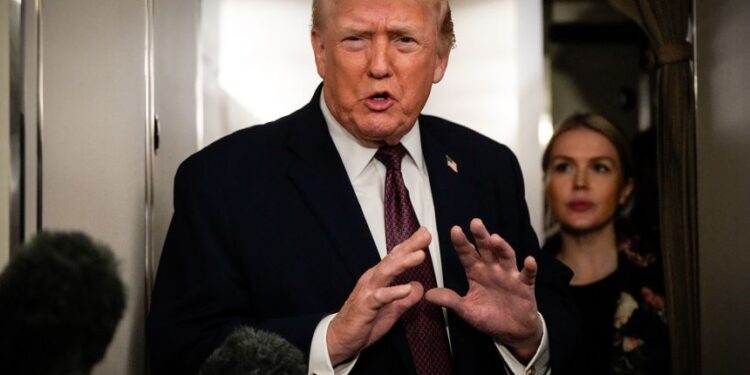 Trump says killings in Iran subsiding as experts warn on military intervention