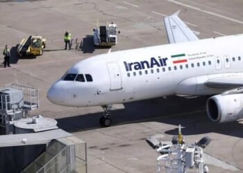 Iran reopens airspace after brief closure amid tensions with US