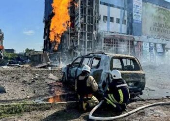 Russian airstrikes pound Ukraine amid US-brokered peace talks in Abu Dhabi