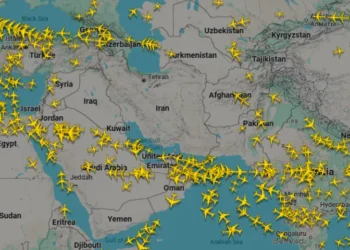 Airlines Suspend Middle East Flights After US and Israel Strike Iran