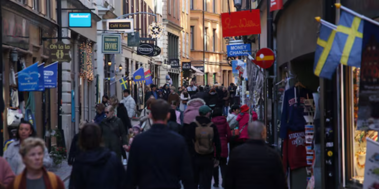 Sweden to tighten citizenship rules amid push to cut immigration