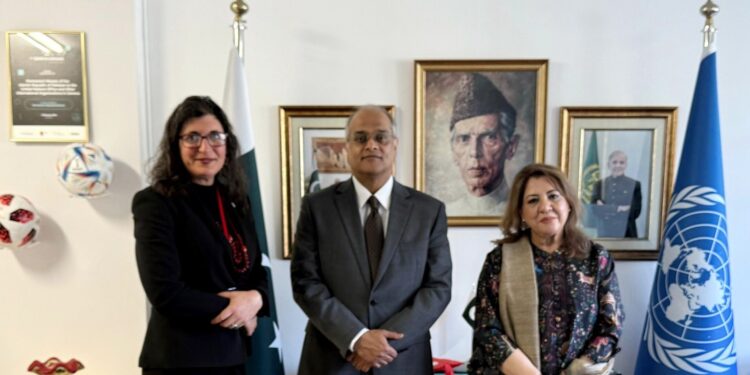 PRCS Chairperson Meets Pakistan’s Permanent Representative to the UN in Geneva to Strengthen Humanitarian Cooperation
