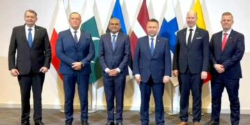 Six-nation conference in Warsaw applauds Pakistan’s crackdown on illegal migration