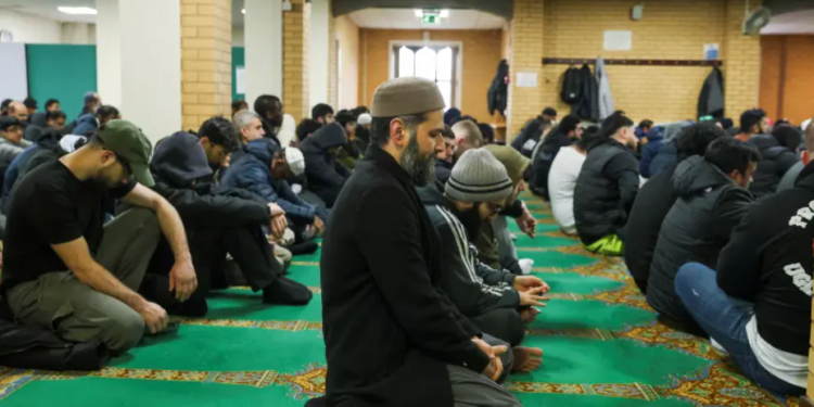 Global Leaders Extend Wishes for a ‘Blessed and Peaceful’ Ramazan as Holy Month Begins