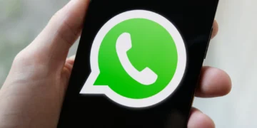WhatsApp Says Russia Tried to Fully Block Service to Promote State App