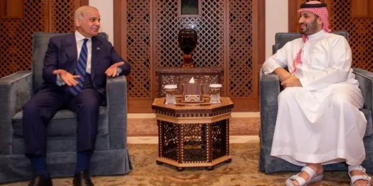 PM Shehbaz Sharif meets Saudi Crown Prince in Jeddah, reaffirms Pakistan’s solidarity with Saudi Arabia