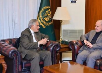Ishaq Dar Urges Dialogue and Diplomacy for Regional Peace Amid Middle East Tensions