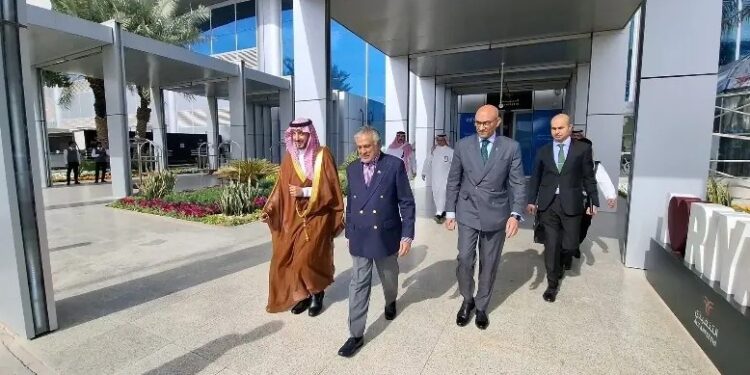 Ishaq Dar Arrives in Riyadh to Push for Immediate End to Middle East Conflict