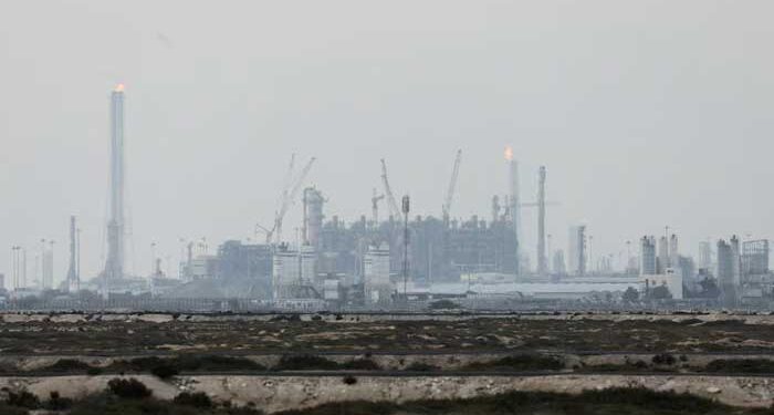 Iranian Strikes Cut 17% of Qatar’s LNG Capacity, $20 Billion Loss Feared