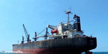 Pakistani Vessel ‘Multan’ Granted Rare Passage Through Strait of Hormuz Amid Closure