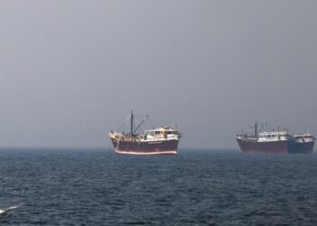 Iran vows to attack any ship trying to pass through Strait of Hormuz