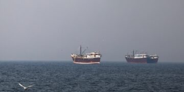 Iran vows to attack any ship trying to pass through Strait of Hormuz