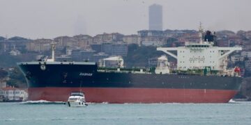 UK forces can board Russian shadow fleet vessels in British waters