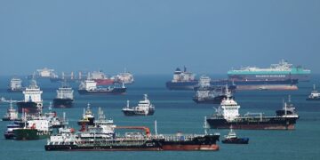 Oil dips and stocks extend gains as us, israel, iran continue strikes