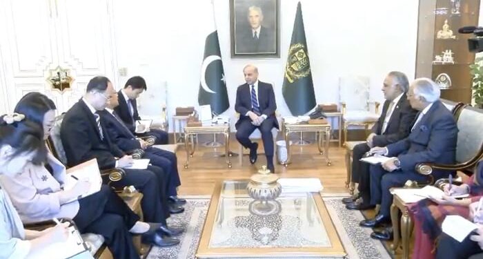 In meeting with Chinese envoy, PM highlights Pakistan’s de-escalation role amid Mideast tensions