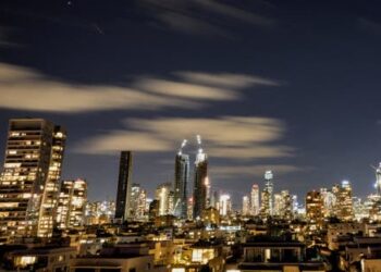 Australia closes embassies in UAE and Israel as Middle East conflict fears grow