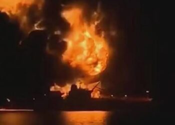 Oil tankers burn near Iraq as Iranian strikes defy Trump’s claim to have won  war