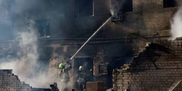 Four killed in Russian air attack on Ukraine